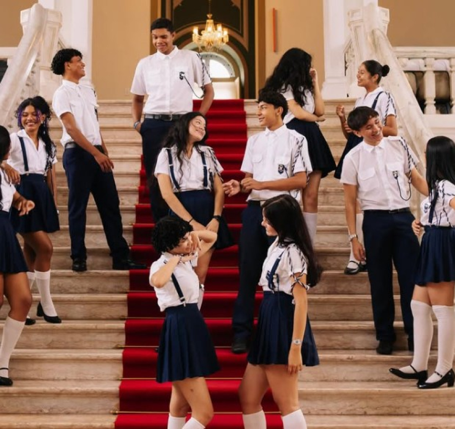 Após 184 anos, Colégio Paes de Carvalho flexibiliza uniforme feminino por determinação do MP