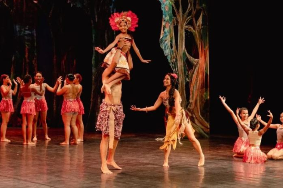 Ballet da Casa da Cultura de Marituba emociona público em apresentação no Theatro da Paz