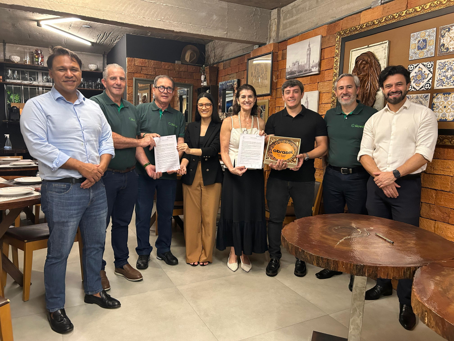 Parceria entre Sicredi e Abrasel amplia acesso a soluções financeiras para bares e restaurantes no Pará 