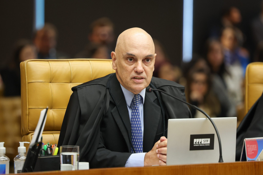 Por unanimidade, Primeira Turma do STF condena Eduardo Bolsonaro por coação em processo