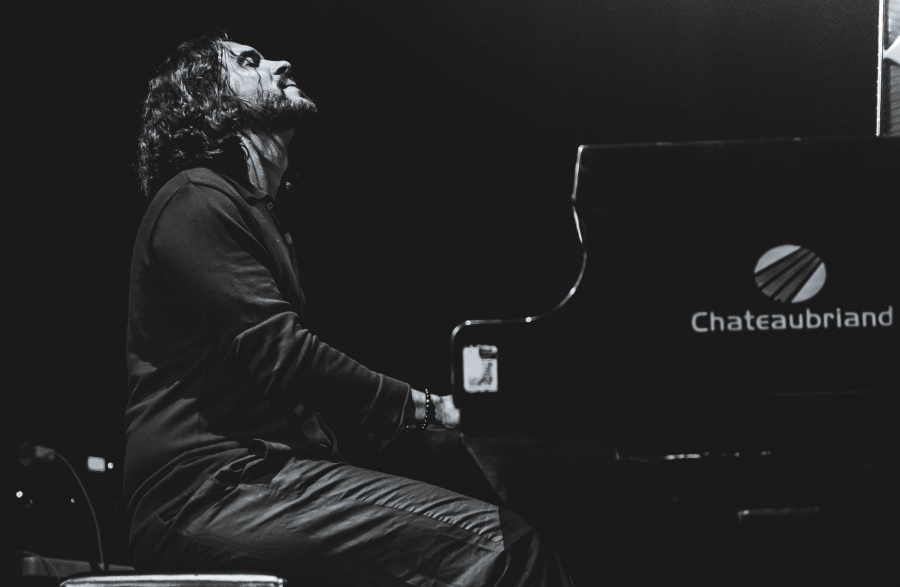 Fellipe Fernandes funde MPB e jazz em 