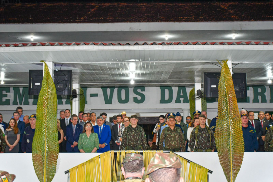 Comando Militar da Amazônia Oriental celebra 13 anos com cerimônia militar e homenagens em Belém