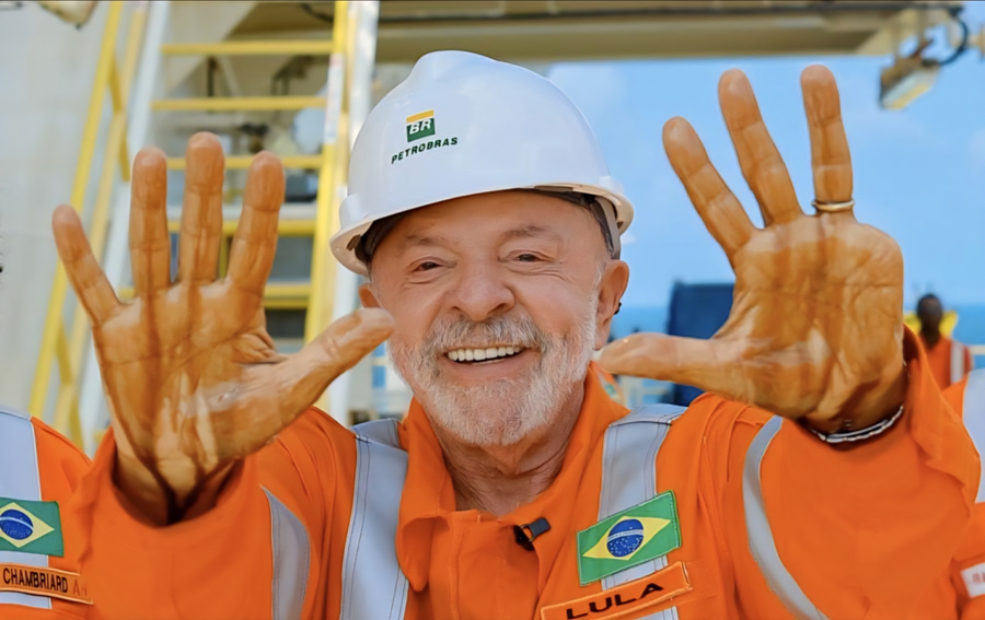 Lula e autoridades visitam sonda que pesquisa petróleo na costa do Amapá 