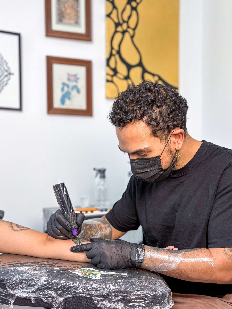 Da ilustração à tatuagem: como transformar arte autoral em um negócio criativo