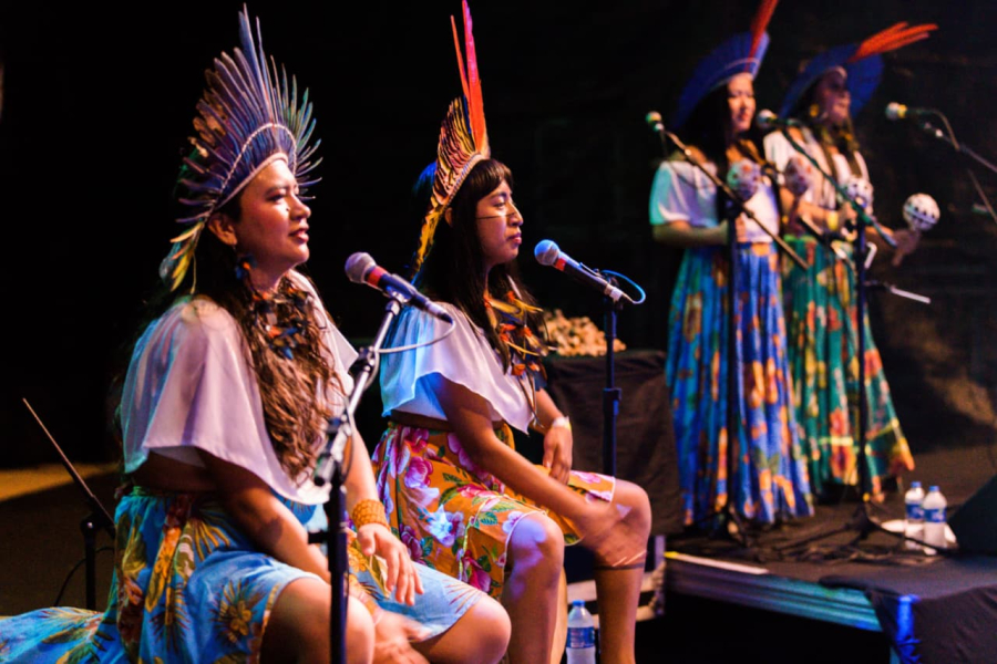 Grupo paraense Suraras do Tapajós leva carimbó e cultura indígena a turnê nacional